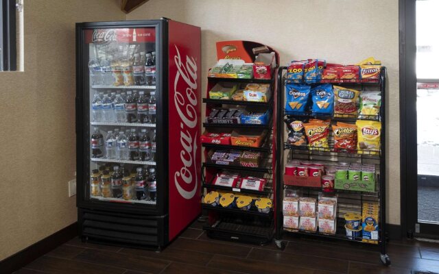 Red Roof Inn & Suites Newark - University