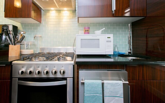 NY053 3 Bedroom Apartment By Senstay