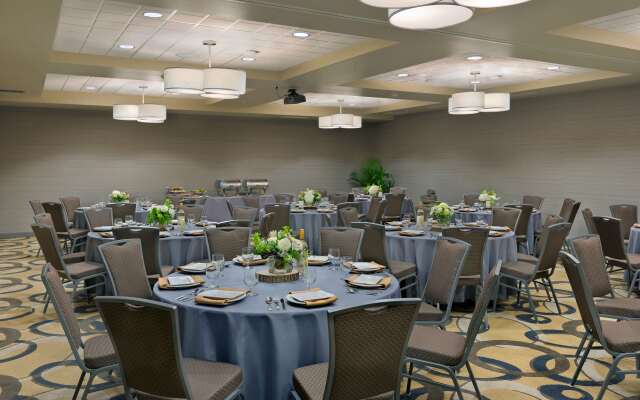 Oxford Suites Bellingham