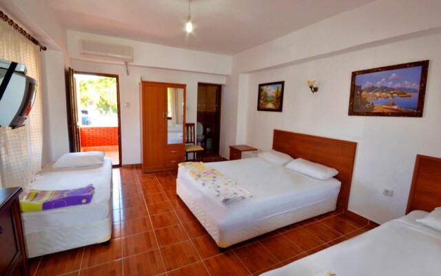 Ceylan Hotel Palamutbuku