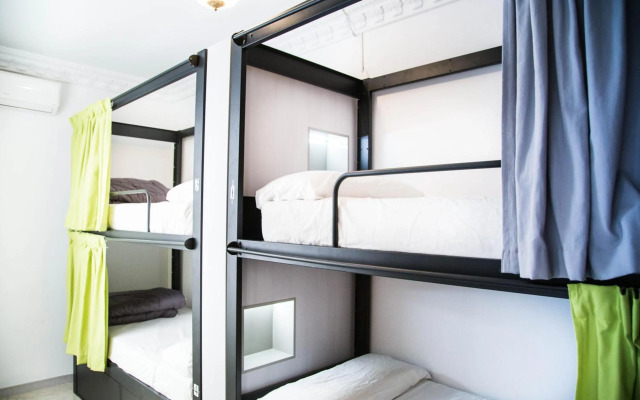 Хостел Onefam Catedral Hostel Sevilla