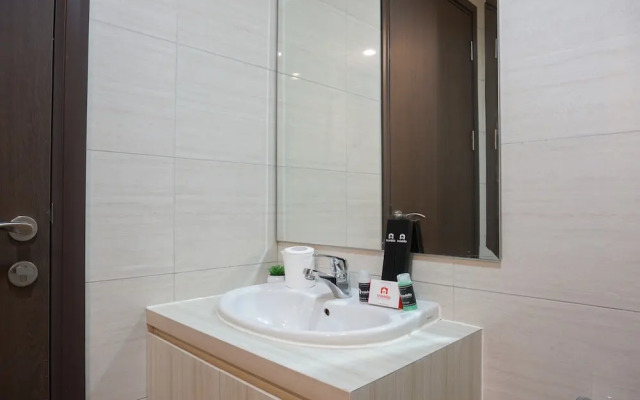Comfy Studio Ciputra International Apartment