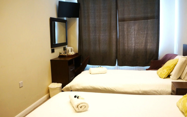 OYO Oban Hotel