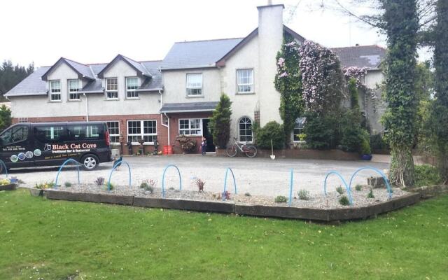 Dulrush Fishing Lodge and Guesthouse