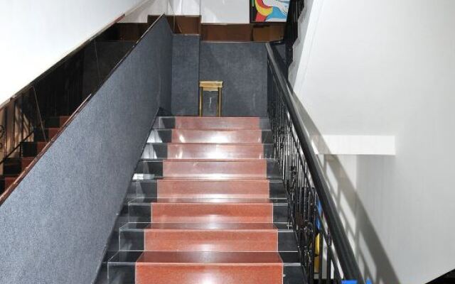 Yixin Theme Hotel (Linzi District Government Branch)