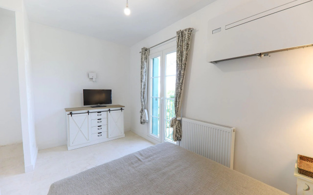 Attractive Holiday Home in Port Grimaud With Jetty