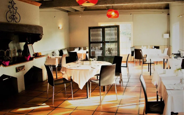 Le Canard Sur Le Toit