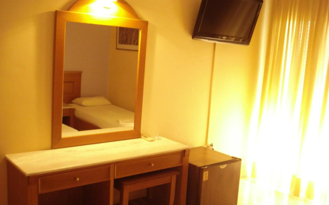 Hotel Cybele