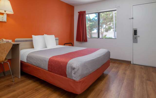 Motel 6 Oceanside, CA