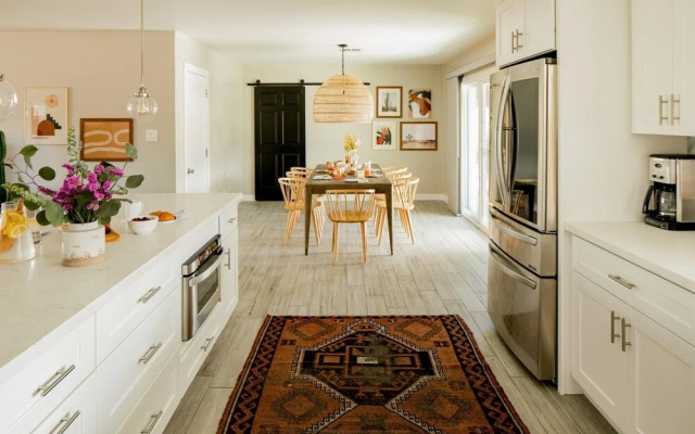 Cheery Lynn - Daisy in Phoenix