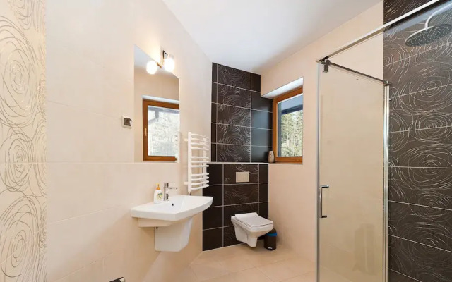 Limba Apart House