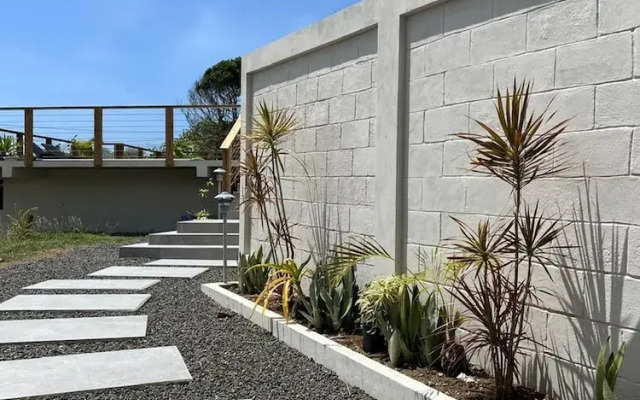 Villa Adina - Sleeps 7 - Pool - Parking - Garden