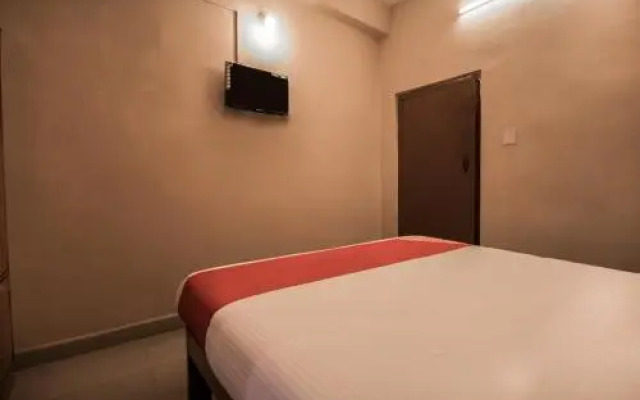 Sri Srinivasa Lodge by OYO Rooms