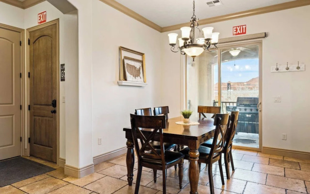 The View Resort Amenities & Epic Views!