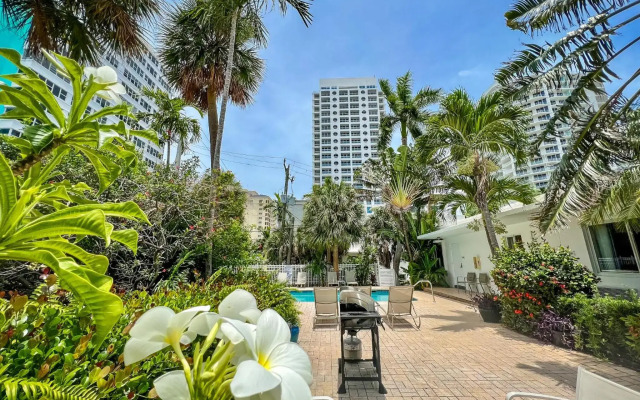 North Beach Hotel