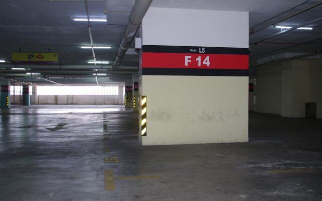 D'Esplanade City View Apartment