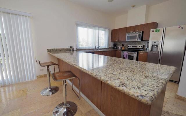 Ocean Terrace, Beachfront- A505