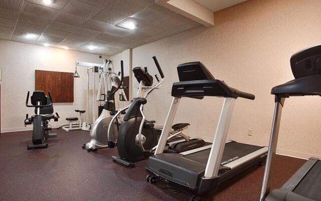 Rock Island Inn & Suites Marshalltown