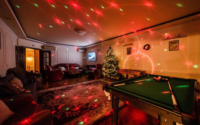 Дом на улице Василия Бутурлина 108