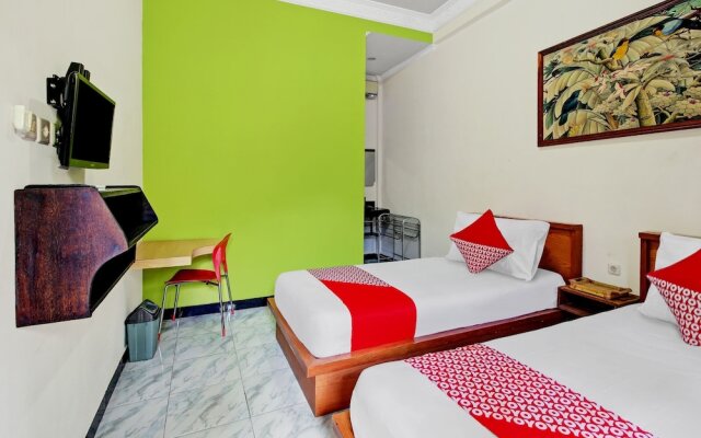 Super OYO 90672 ADHYA GUEST HOUSE LOMBOK