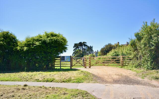 Blenheim House a Seaside Home for 12