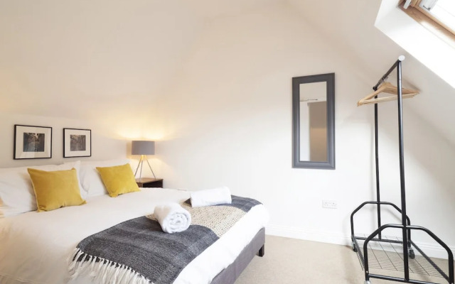 Kings Corner- Townhouse in the city