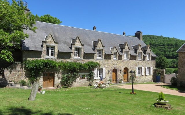 Le Manoir de Placy - Bed and Breakfast