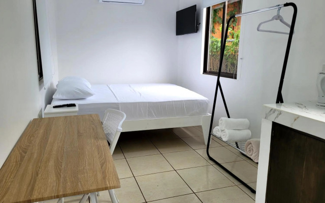 La Fonda Apartments