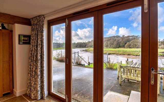 Riverside Home in Devon With Stunning Views