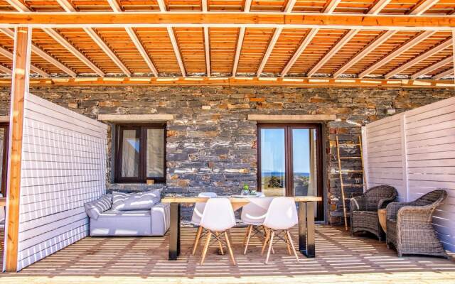 Spathi Beach Bar Restaurant & Suites