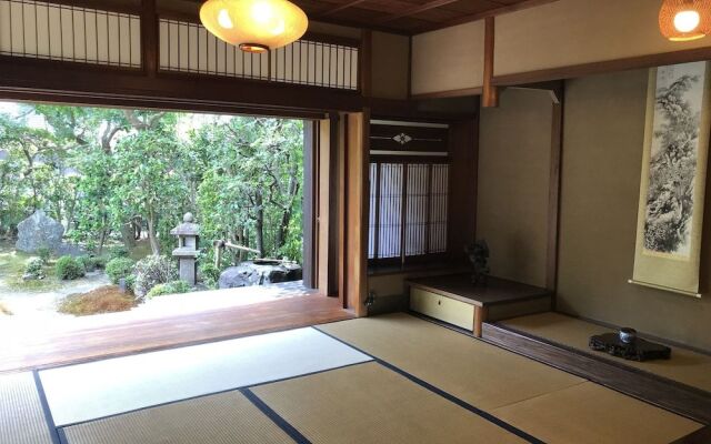 RokuRoku - Hostel