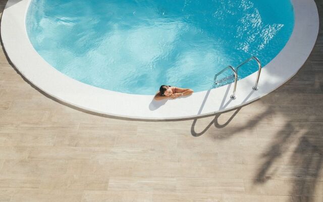 Alava Suites