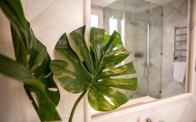 Beautiful 1 Bed Sleeps 6 W Terrace Heart of Madrid