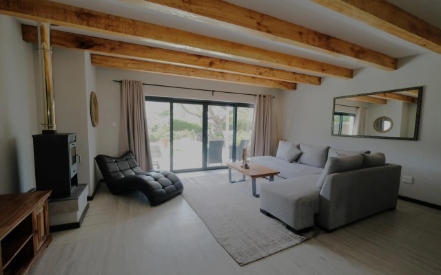 Mimosa Lodge