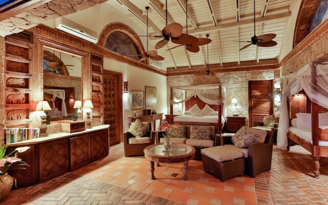 Caille Blanc Villa & Hotel - Adults Only
