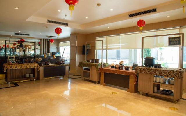 Orchardz Hotel Industri
