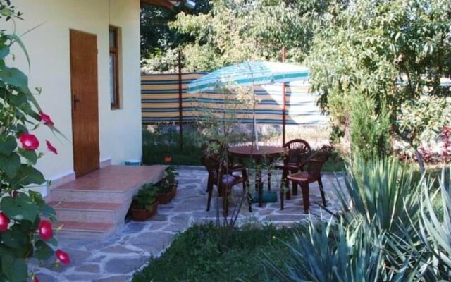 Villa with 4 Bedrooms in Varna, with Enclosed Garden And Wifi - 450 M From the Beach