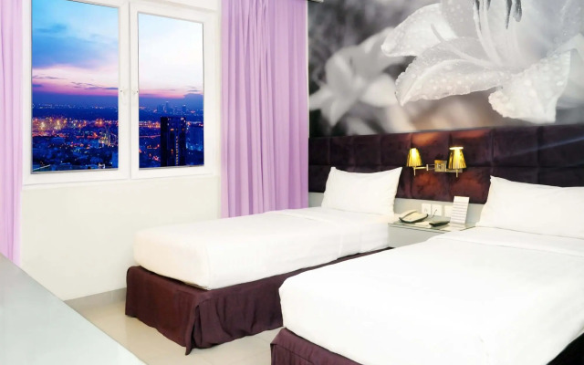 Royal Palm Hotel & Conference Center Cengkareng