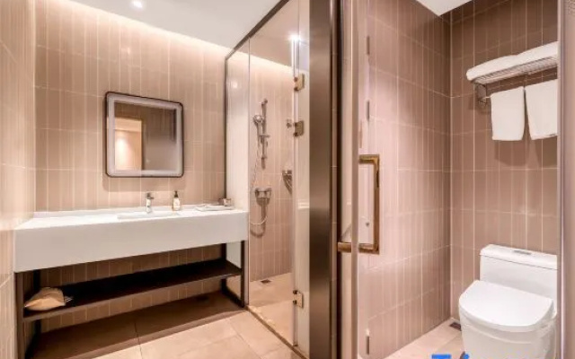 Jinjiang Hotel (Harbin Railway Station) – Bathroom – Harbin