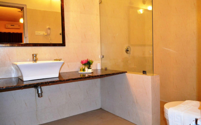 Suryaa Villa - A City Centre Hotel