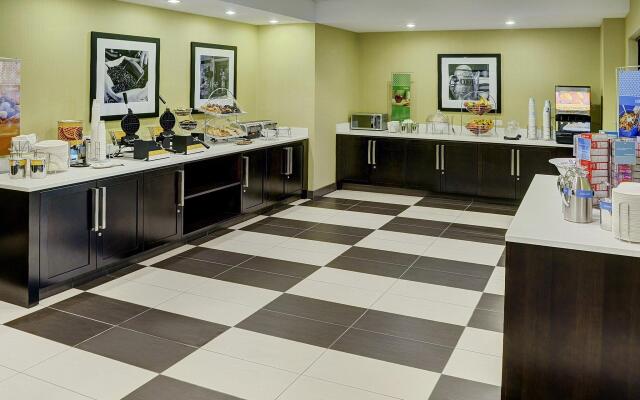 Hampton Inn by Hilton Winnipeg Airport/Polo Park
