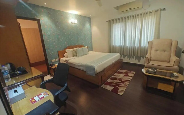 Hotel Radhika Regency