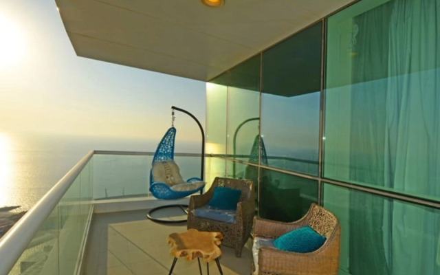 Al Bateen Residence
