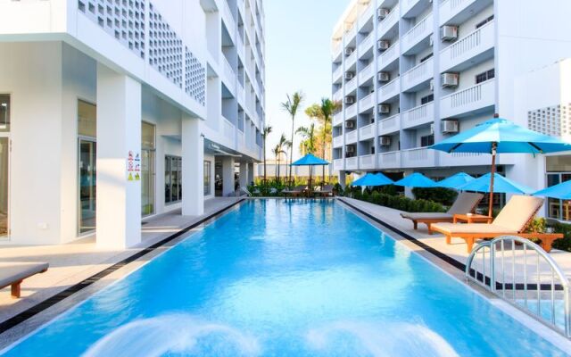 Recenta Suite Phuket Suanluang