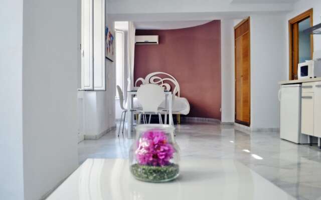 Reservaloen Casa del Museo / Topibe SL