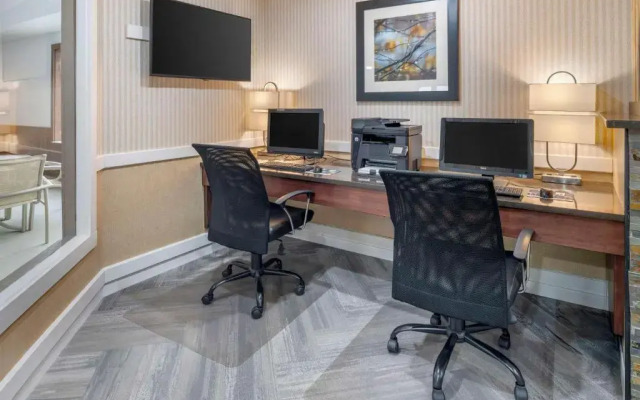 Holiday Inn Express Celina