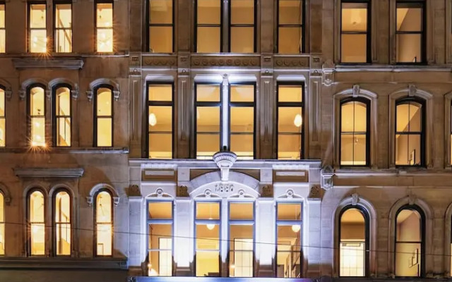 Moxy Cincinnati Downtown