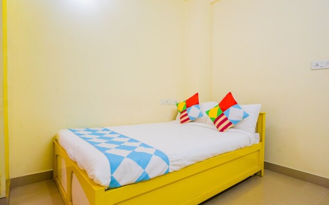 OYO 14081 Home Cozy Stay Elamakkara