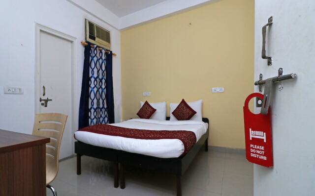 OYO 11521 Homestead Stay