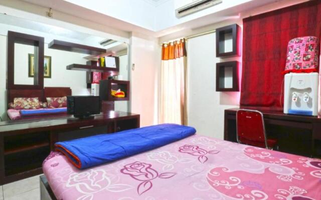 Dewi Depok Apartment by ZUZU